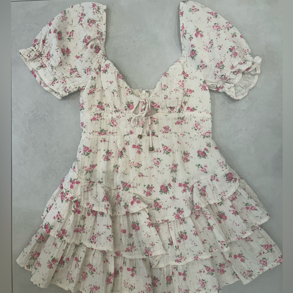 Olivaceous Cream Floral Mini Dress